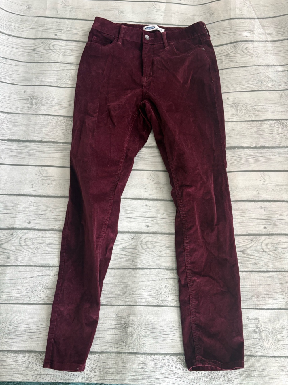 Old Navy Women's Burgundy Corduroy Skinny Jeans
